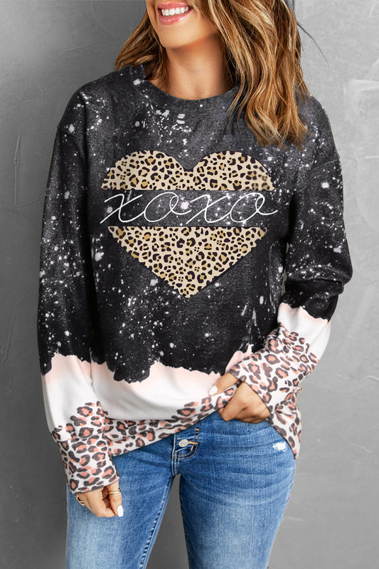 Leopard Heart Graphic Long Sleeve Sweatshirt